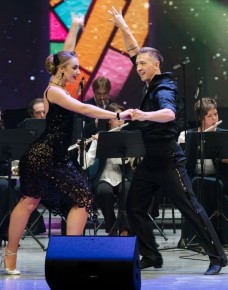 «Снег кружится»