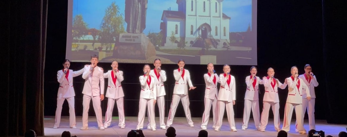 «30 лет зажигаем сердца». Студия «Весёлая компания»