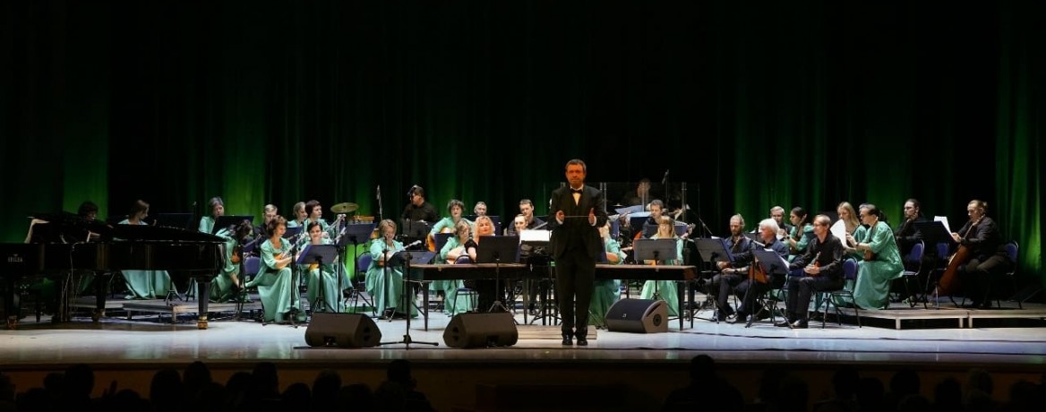 «65-летию первого полёта человека в космос посвящается»