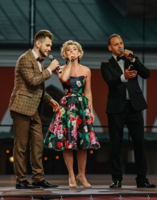 «Мы желаем счастья вам»