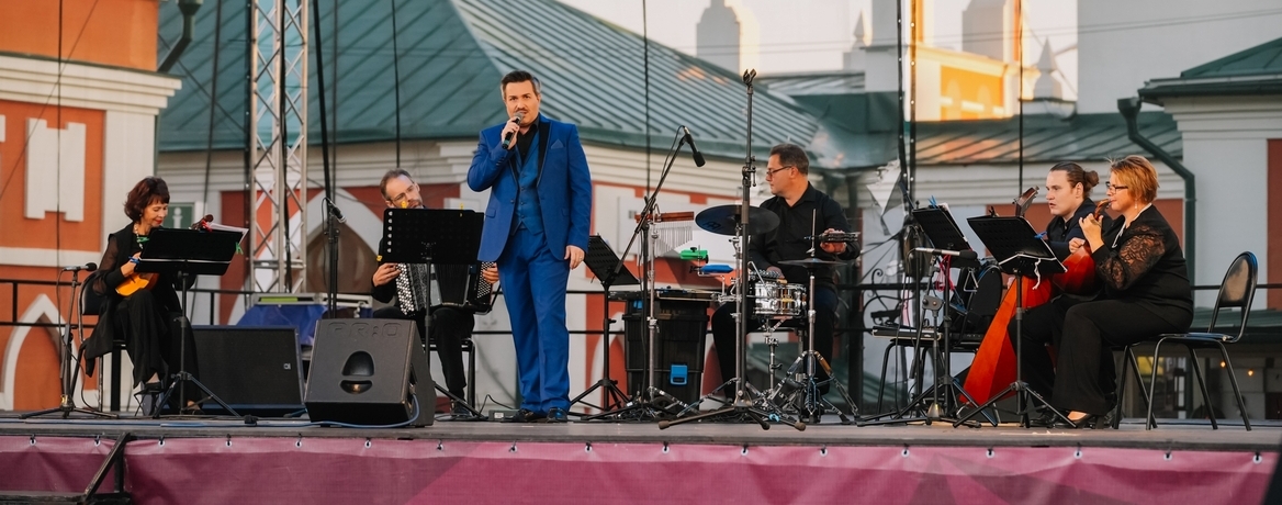 «Где песня поётся, там весело живётся»