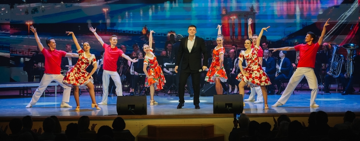 «100-летию Александра Зацепина посвящается»