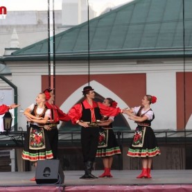 Народные танцы из разных уголков мира!