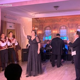 В Малом зале искрился головокружительный бал-маскарад!