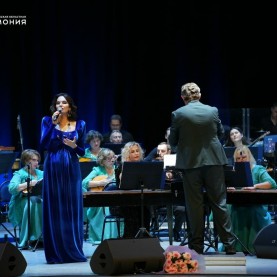 Концерт Нины Шацкой «Изумруд».