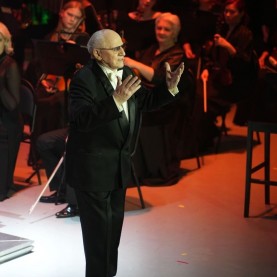 «Юбилеям Сергея Есенина и Георгия Свиридова посвящаем…».