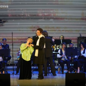 Праздничный концерт «Снег кружится».