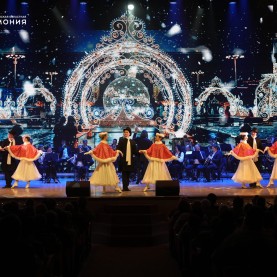 Праздничный концерт «Снег кружится».