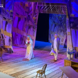 Елена Яковлева и Константин Юшкевич в спектакле «Другая жизнь».