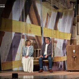 Елена Яковлева и Константин Юшкевич в спектакле «Другая жизнь».