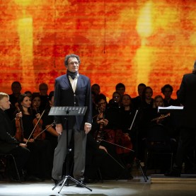 «Запечатленный ангел» народного артиста России Евгения Князева.