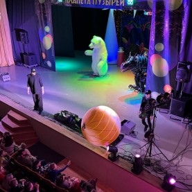 Яркое шоу «Трансформеры на планете пузырей».