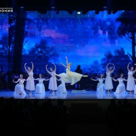 100-летию великой балерины Майи Плисецкой.