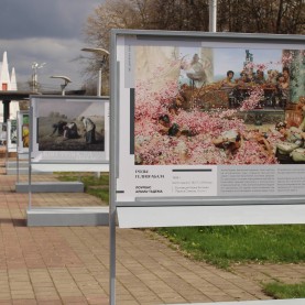 В Музыкальном сквере новая экспозиция репродукций «Шедевры на века»