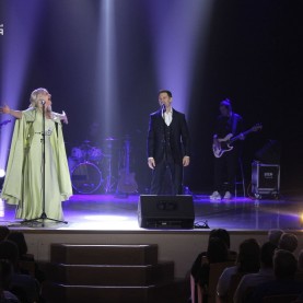 Антон и Виктория Макарские выступили с «Живым концертом».