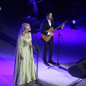 Антон и Виктория Макарские выступили с «Живым концертом».