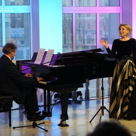 Вечер романсов с Ольгой Невской и Дмитрием Мальцевым.