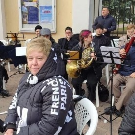 Губернский духовой оркестр  поздравил  с Днём Весны и Труда!