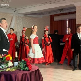 «Гастроли неподражаемой Сильвы в Гостиных рядах».