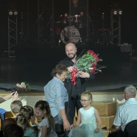 Концерт Ярослава Сумишевского и группу «Махор-Бэнд».