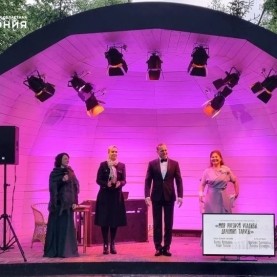 «Мир русской усадьбы. Дачники Тарусы» в Саде Ракицкого в Тарусе.