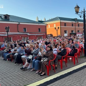 «Вечеринка на Гостинке».