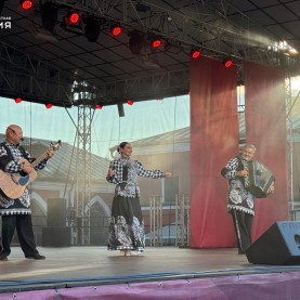«Вечеринка на Гостинке».