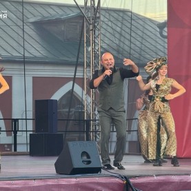 «Вечеринка на Гостинке».
