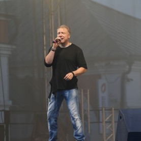 «Музыка под открытым небом» в Гостином дворе.