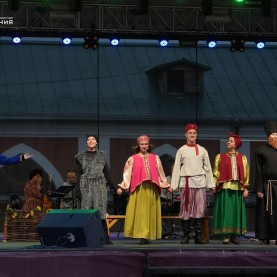 «Ай, да Балда!» на летней концертной площадке.
