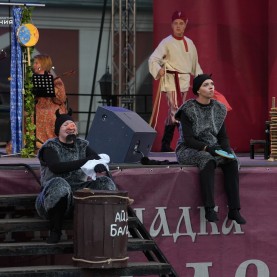 «Ай, да Балда!» на летней концертной площадке.