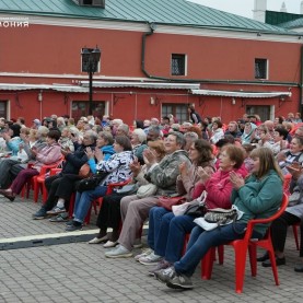 «Ах ты, душечка» в Гостином дворе.