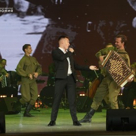 Программа о подвиге лениградцев тронула сердца зрителей.