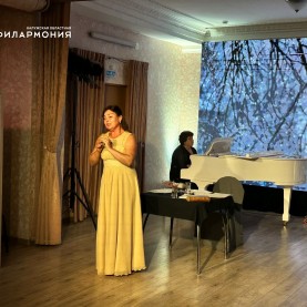 Вечер Марины Цветаевой в Малом зале Гостиного двора.