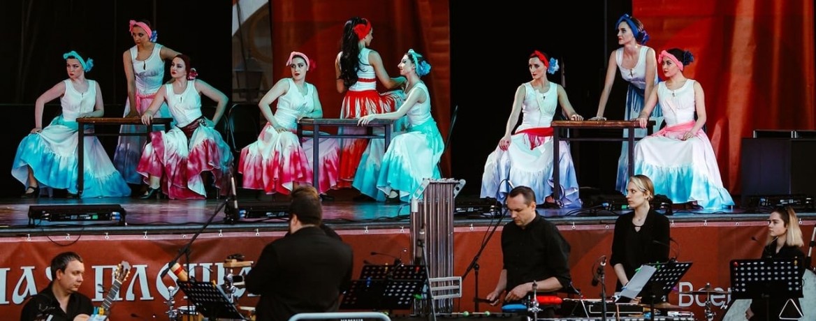 «Школа танцев». Открытие фестиваля «Лето грации»