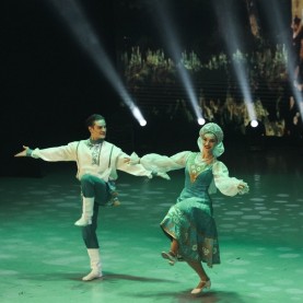 Московский театр танца «Гжель» представил калужанам две постановки.