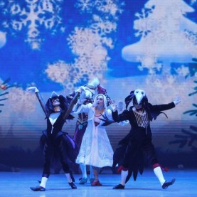 Московский театр танца «Гжель» представил калужанам две постановки.