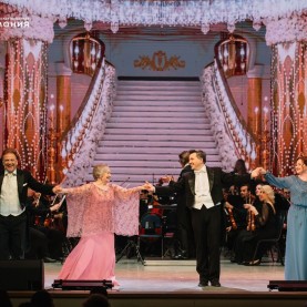 25 лет на сцене! В филармонии состоялся юбилейный вечер Ирины Самойловой.