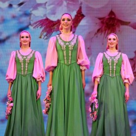 Легендарный ансамбль «Берёзка» на сцене Калужской филармонии!