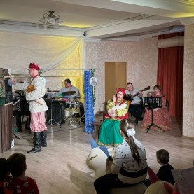 «Жил-был поп, толоконный лоб…».